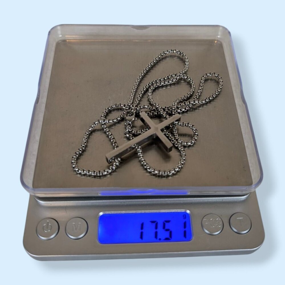 Edforce Stainless Steel Cross Pendant Necklace - Picture 6 of 6